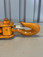 Load image into Gallery viewer, Starkraft CB 572 Snatch Block Pulley w/ Swivel Hook, 5 Ton (Used)