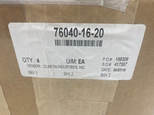 Load image into Gallery viewer, Clinton Industries 76040-16-20 1&quot; Flange Pad Code 62 x 1-1/4&quot; Male JIC (Open Box)