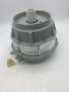 Holophane PETL-250HP-12-PF1 Petrolux II Bay Light, 120V/250W (Used)