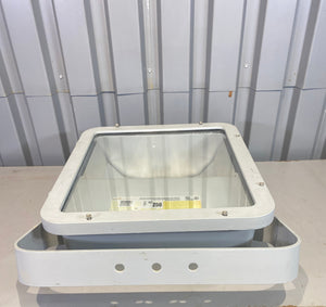 Cooper Crouse-Hinds FMVSY250/MT76 MO5 Floodlight Fixture, 250W (Used)