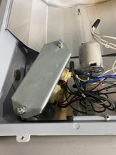 Load image into Gallery viewer, Cooper Crouse-Hinds FMVSY250/MT76 MO5 Floodlight Fixture, 250W (Used)