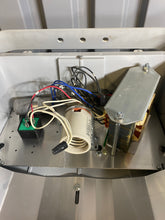 Load image into Gallery viewer, Cooper Crouse-Hinds FMVSY250/MT76 MO5 Floodlight Fixture, 250W (Used)