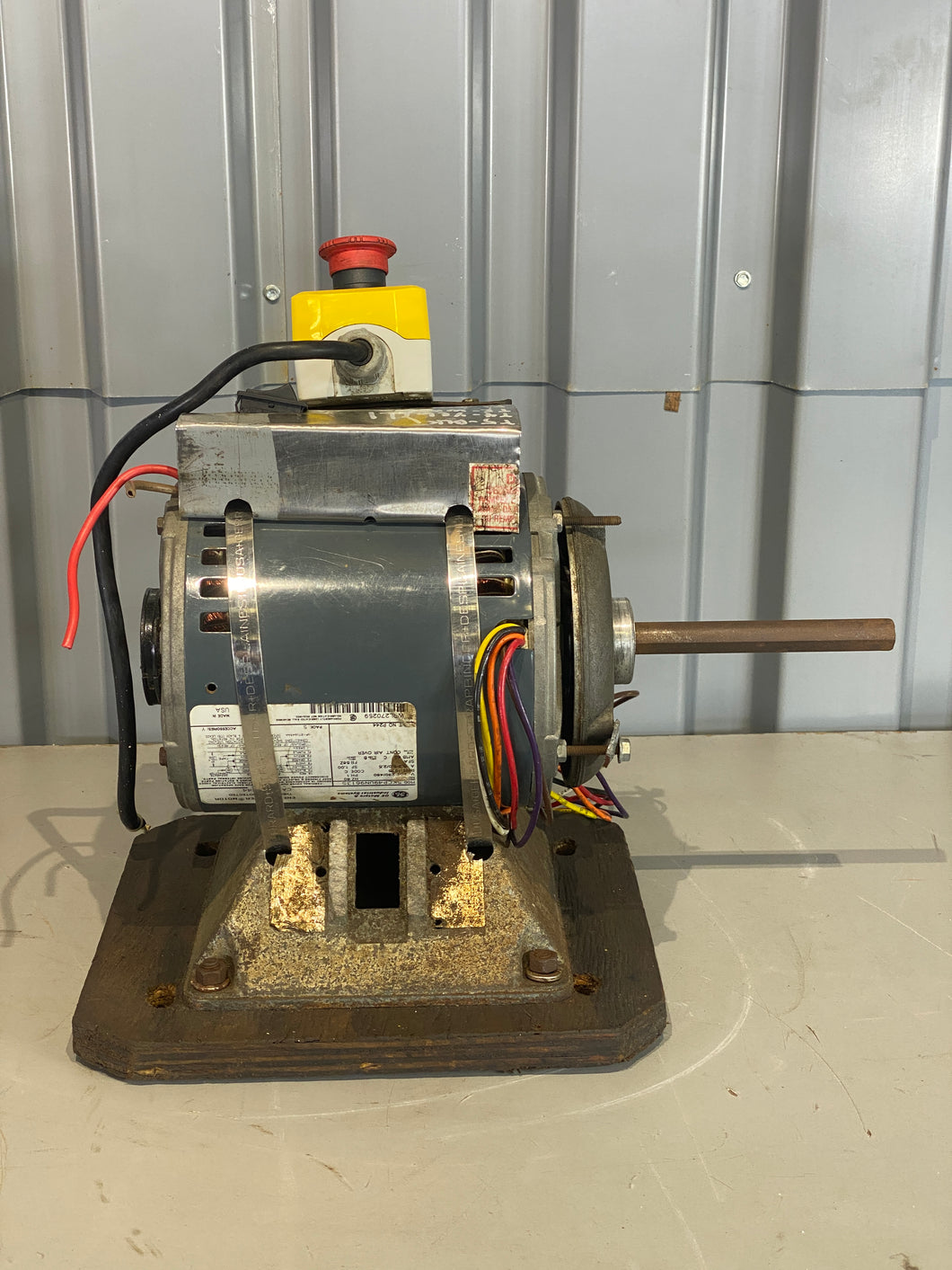 GE 5KCP49UN9613S Energy Saver Motor (Used)