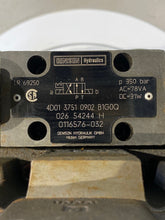 Load image into Gallery viewer, Denison Hydraulics 4D01-3751-0902-B1G0Q Directional Control Valve Assembly (For Parts)