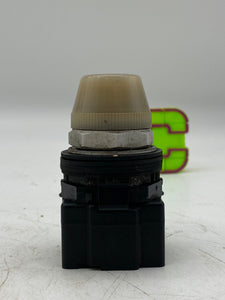 Cutler-Hammer HT8 28-6731-6 Resistor Lamp, 120V, White, *Lot of (3)* (Used)