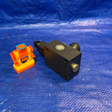 Load image into Gallery viewer, Rexroth Bosch Group R900423717 Hydraulic Pressure Control Valve (Open Box)