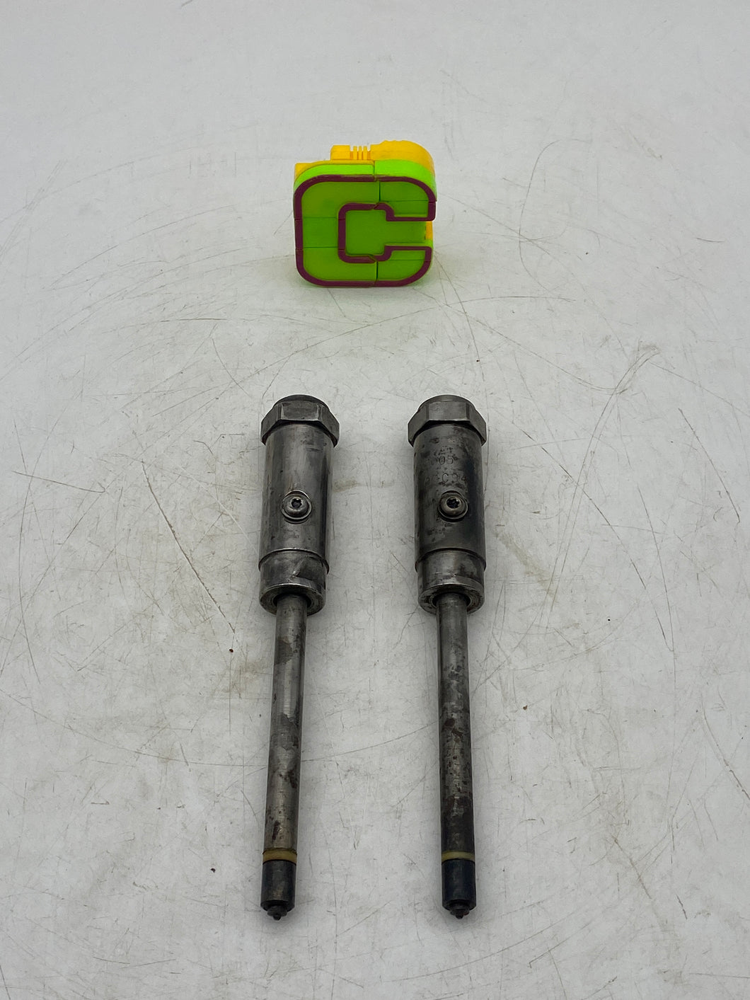 Caterpillar 8N-7005 Fuel Valve Nozzle Assembly, *Lot of (2)* (Used)