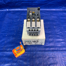 Load image into Gallery viewer, Siemens 3TF3400-0AK6 Contactor (Used)