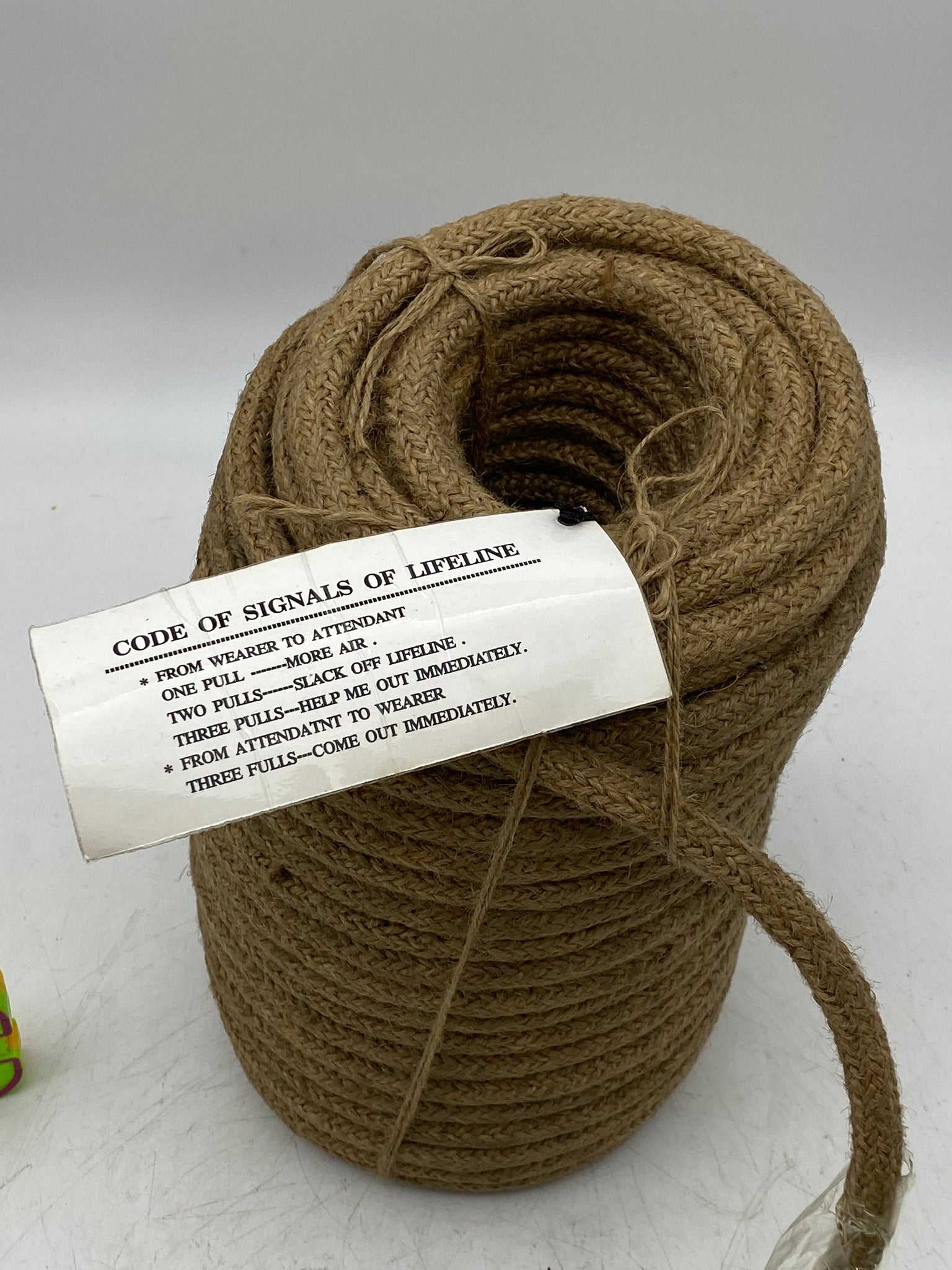 Lifeline Thread Rope Braided Manila Lifeline Rope w/ Swivel Hook, Unknown Length (No Box ...