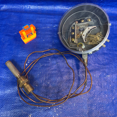 Dwyer Instruments Mercoid DA-7035-804-4N Temperature Switch (No Box)