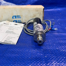 Load image into Gallery viewer, Omega PX305-1KGI Pressure Transducer, Range: 0-1000 PSIG, Proof: 2000 PSIG, 12-67 VDC, 4-20 mA (Used)