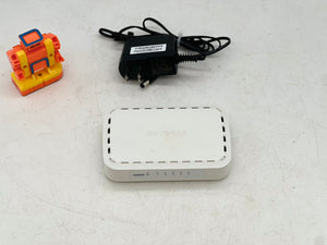 Netgear GS605 V5 ProSafe 5-Port Gigabit Ethernet Switch w/ Pwr Adapter (Used)