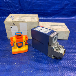 Telemacanique Square D XMLA070D1S11 Nautilus Pressure Switch *Lot of (3)* (New)
