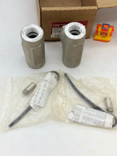 Load image into Gallery viewer, Eaton Crouse-Hinds EYDX3-SA Condulet Sealing Fitting, 1&quot;, *Box of (2)* (Open Box)