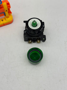 Eaton Cutler-Hammer E34TB120H3X Indicator Light, Green *Lot of (2)* (No Box)