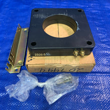 Load image into Gallery viewer, Siemens A1-TRC-RON-003 Current Transformer (New)