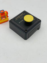 Load image into Gallery viewer, Furuno BR-530 Timer Reset Panel *Lot of (4)* (Used)