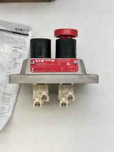 Load image into Gallery viewer, Eaton Crouse-Hinds DSD922-SA-S111 Expl. Proof Front Op. Pushbuttons (New)