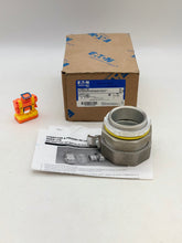 Load image into Gallery viewer, Eaton Crouse-Hinds LT250G-SA Liquidtight Straight Connect w/ Ground Lug, 2-1/2&quot; (New)