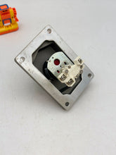 Load image into Gallery viewer, Eaton Crouse-Hinds DSD925-SA-LC-OF-RM Ex. Proof Front Op. Selector Switch (Used)
