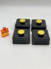 Load image into Gallery viewer, Furuno BR-530 Timer Reset Panel *Lot of (4)* (Used)