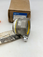 Load image into Gallery viewer, Eaton Crouse-Hinds LT300G-SA Liquidtight Straight Connect w/ Grounding Lug, 3&quot; (New)