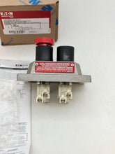 Load image into Gallery viewer, Eaton Crouse-Hinds DSD922-SA-S111 Expl. Proof Front Op. Pushbuttons (New)