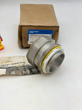 Load image into Gallery viewer, Eaton Crouse-Hinds LT300G-SA Liquidtight Straight Connect w/ Grounding Lug, 3&quot; (New)