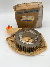 Load image into Gallery viewer, Electro-Motive Diesel EMD 40062039 Gear (In Opened Box)