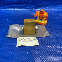 Load image into Gallery viewer, Shuttle Valve 7915-7625080 (No Box)