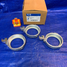Load image into Gallery viewer, Eaton Crouse-Hinds GLL8 3” MI Grounding Bushing-Lay-In Lug *Box of (3)* (Open Box)