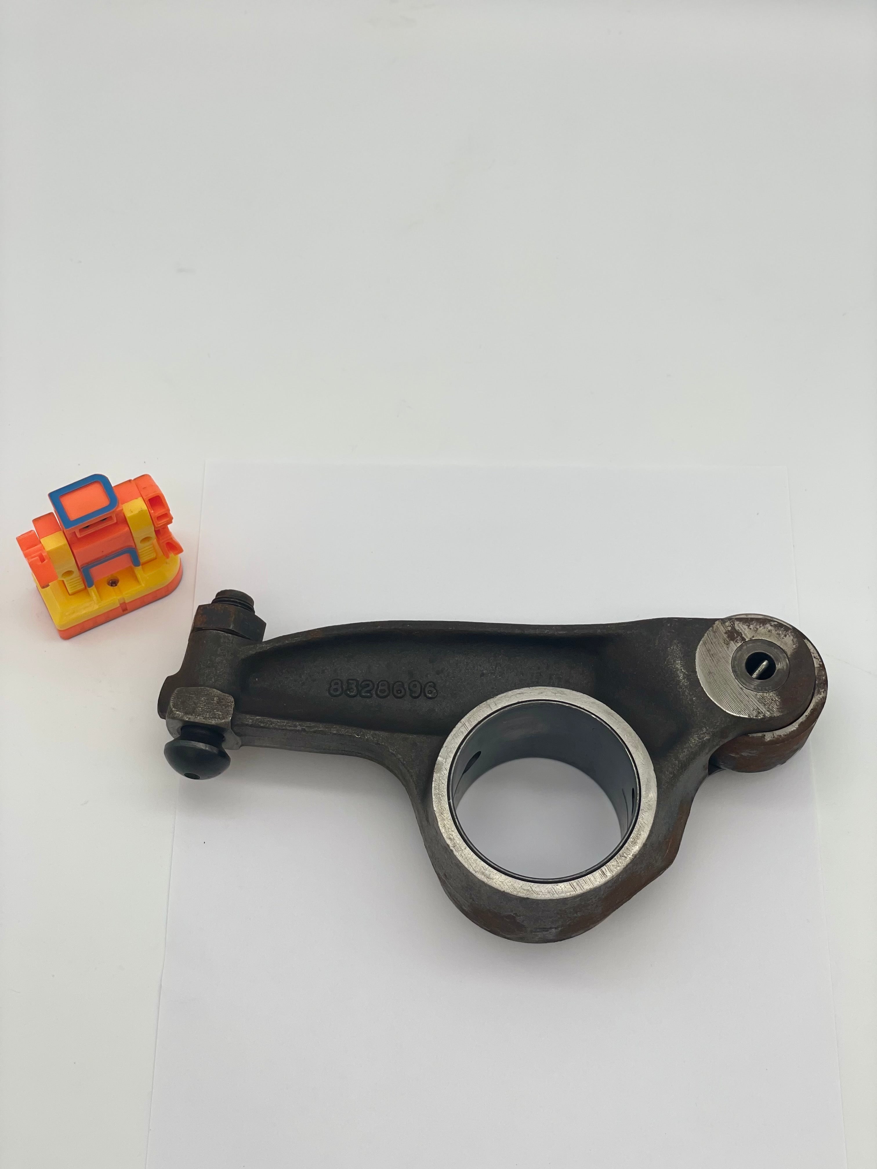 Electro-Motive 8328696 Rocker Arm (No Box) – Gulf Asset Recovery