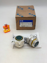 Load image into Gallery viewer, Eaton Crouse-Hinds LT150G-SA Liquidtight Straight Connect w/ Grounding Lug, 1-1/2&quot; (New)