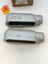 Load image into Gallery viewer, Eaton Crouse-Hinds LR58 Form 8 Conduit Outlet Body, 1.5” *Box of (2)* (New)