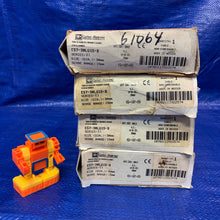 Load image into Gallery viewer, Cutler-Hammer E57-30LU15-D Ser. E1 Tubular Inductive Proximity Sensor *Lot of (4) * (Open Box)