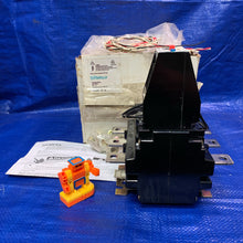 Load image into Gallery viewer, Siemens 3UA6600-3B Overload Relay, 125-200A (Open Box)