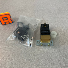 Load image into Gallery viewer, Burkert 95308153 Type 6014 Plunger Valve, 3/2 Way Direct-Acting (No Box)