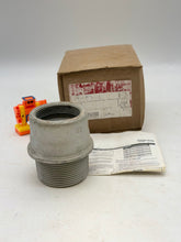 Load image into Gallery viewer, Eaton Crouse-Hinds ES76 Female Sealing Hub, 2-1/2 x 2&quot; (Open Box)