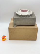 Load image into Gallery viewer, Cooper Crouse-Hinds GUB02-SA Junction Box w/o Conduit Openings (New)