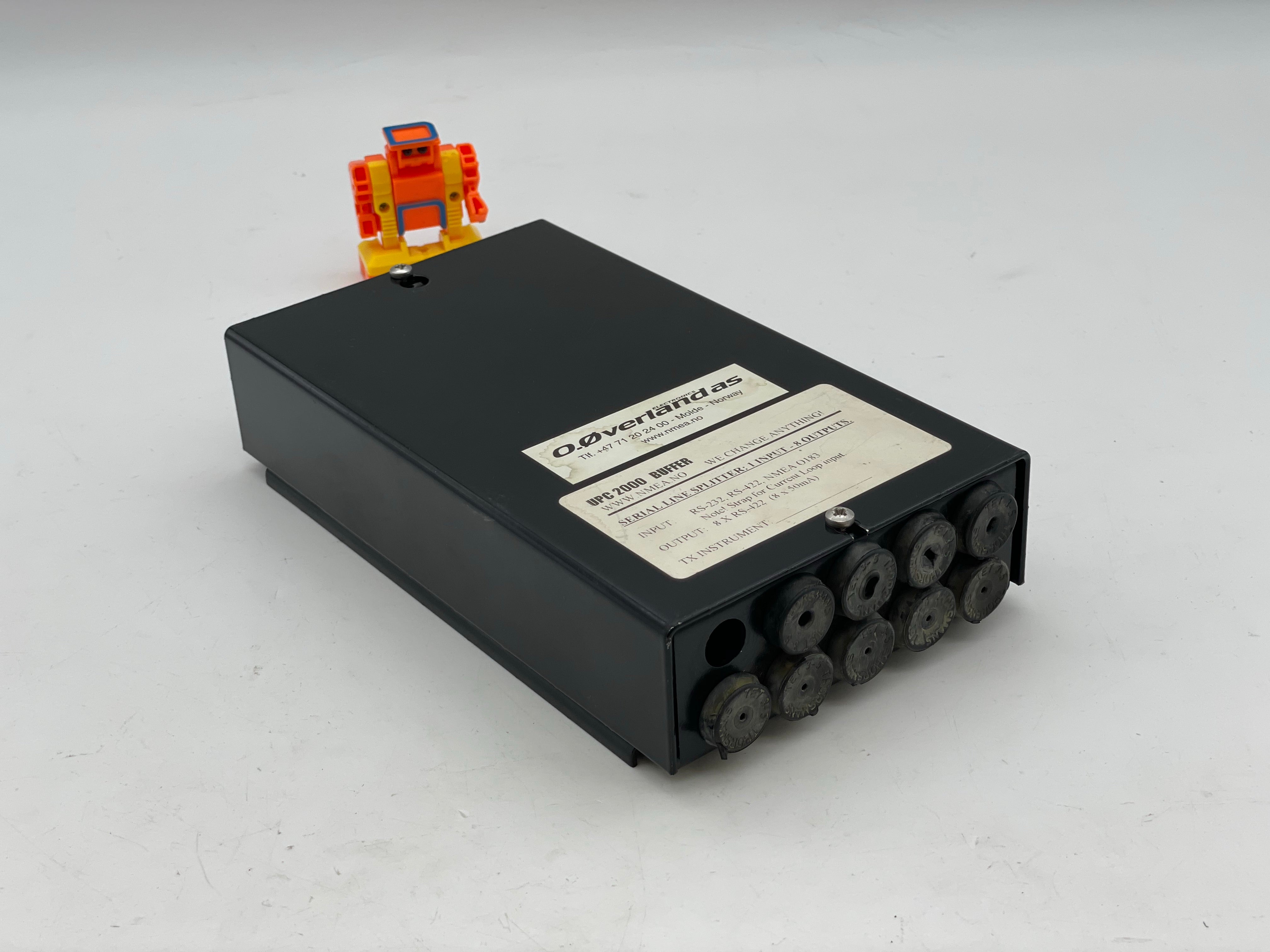 Overland AS UPC-2000 Serial Line Splitter, 1-In, 8-Out (Used