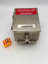 Load image into Gallery viewer, Det-Tronics 000811-105 Q811 CGS Duct Mount Enclosure, 3/4&quot; (No Box)