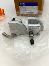 Load image into Gallery viewer, Eaton Crouse-Hinds LCC5 Cable Tray Conduit Clamp, 1-1/2&quot; *Box of (2)* (New)