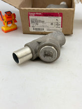 Load image into Gallery viewer, Eaton Crouse-Hinds EYS36-SA Vertical Male/Female Sealing Fitting, 1&quot; *Box of (2)* (New)
