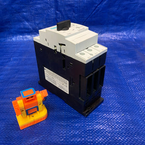 Siemens 3RV1031-4EA10 Circuit Breaker, *Item Has a Small Blemish On 1 Corner* (Open Box)