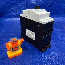 Load image into Gallery viewer, Siemens 3RV1031-4EA10 Circuit Breaker, *Item Has a Small Blemish On 1 Corner* (Open Box)
