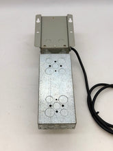 Load image into Gallery viewer, GE 9T51B0107 Transformer w/ 2 Terminal Blocks, 4 Outlets (Used)