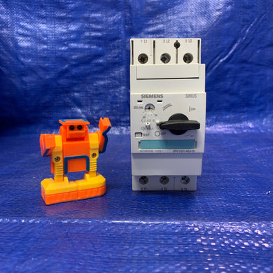 Siemens 3RV1031-4EA10 Circuit Breaker, *Item Has a Small Blemish On 1 Corner* (Open Box)