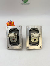 Load image into Gallery viewer, Eaton Crouse-Hinds DSD925-SA-LC-OF-RM Ex. Proof Front Op. Selector Switch (Used)