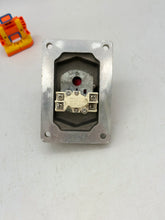 Load image into Gallery viewer, Eaton Crouse-Hinds DSD925-SA-HN-OF-AU Ex. Proof Front Op. Selector Switch (Used)