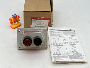 Cooper Crouse-Hinds DSD958 Cover Asy w/ Pilot Light, Pushbutton (New)